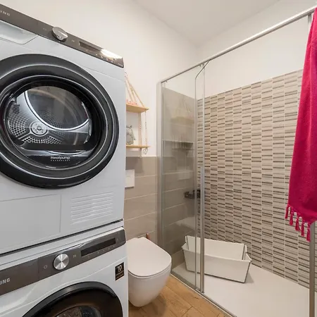 Alma Comfort Battaglia Apartment *